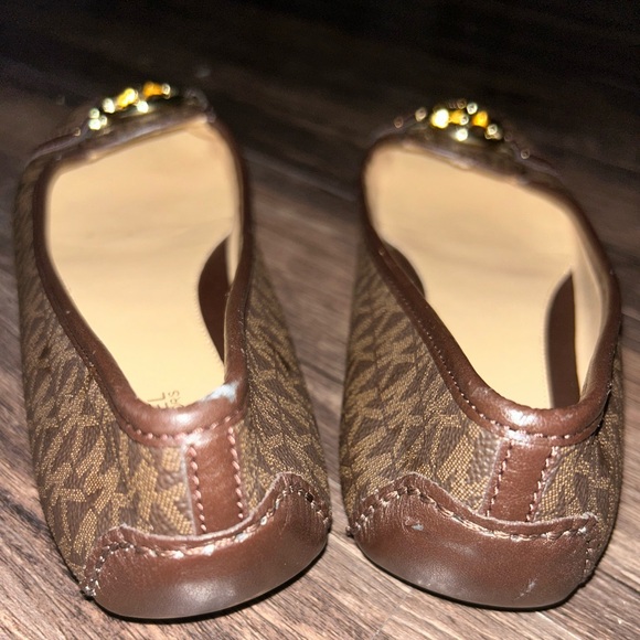 Michael Kors Logo Flats🤎 - Picture 8 of 12